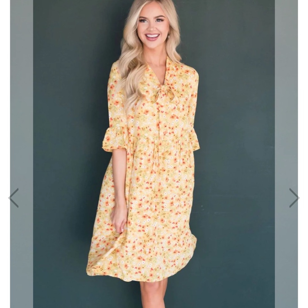 Neesee’s Orange Creek Yellow Floral Dress with Neck Tie